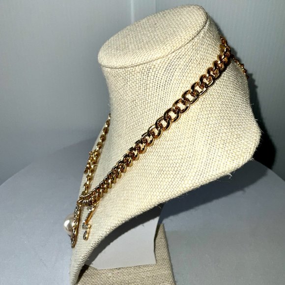 5th Element Necklace - Picture 3 of 6